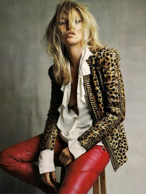 Kate Moss sulla copertina di Vogue UK