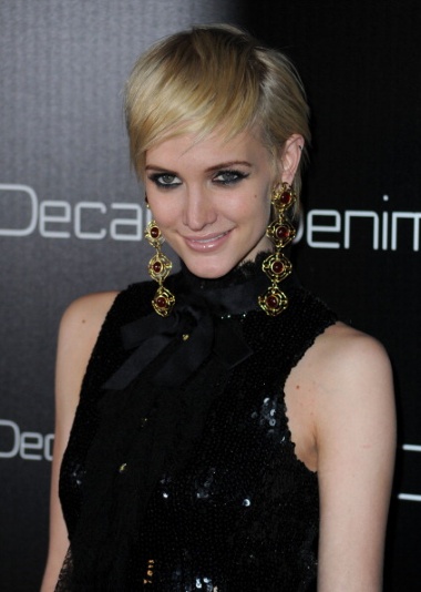 Ashlee Simpson con il nuovo look capelli