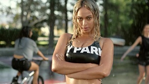 Beyoncè stilista per Topshop